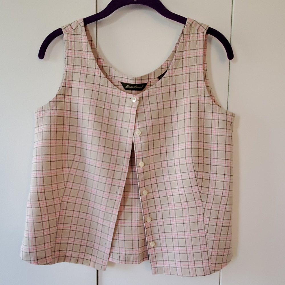 🌸 Lovely Eddie Bauer sleeveless shirt 🌸